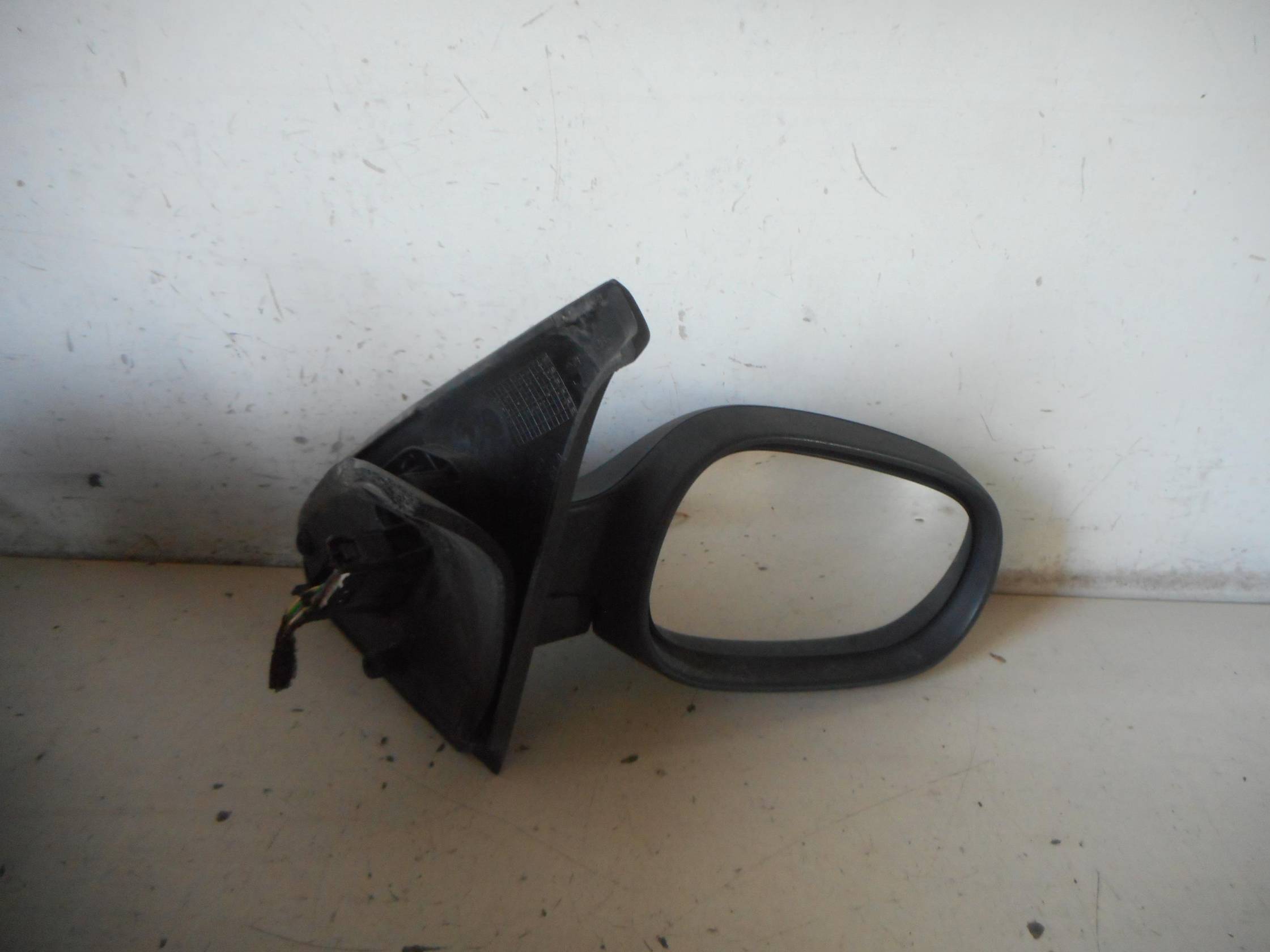 Retrovisore est. regolaz. elettr. dx.